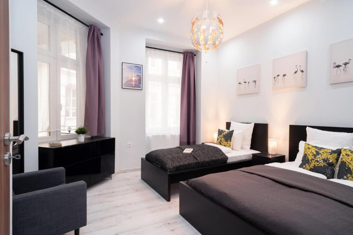 New Spacious At Superb Location Apartment Budapest