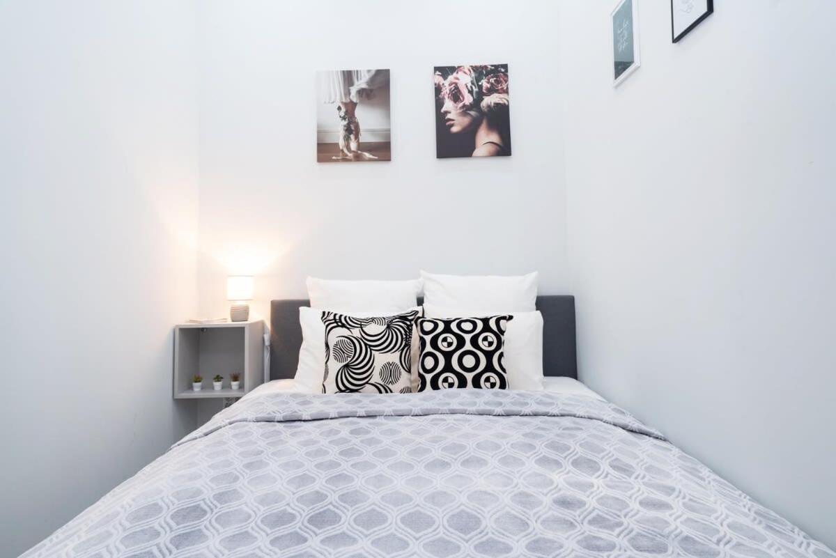 New Spacious At Superb Location Apartment *