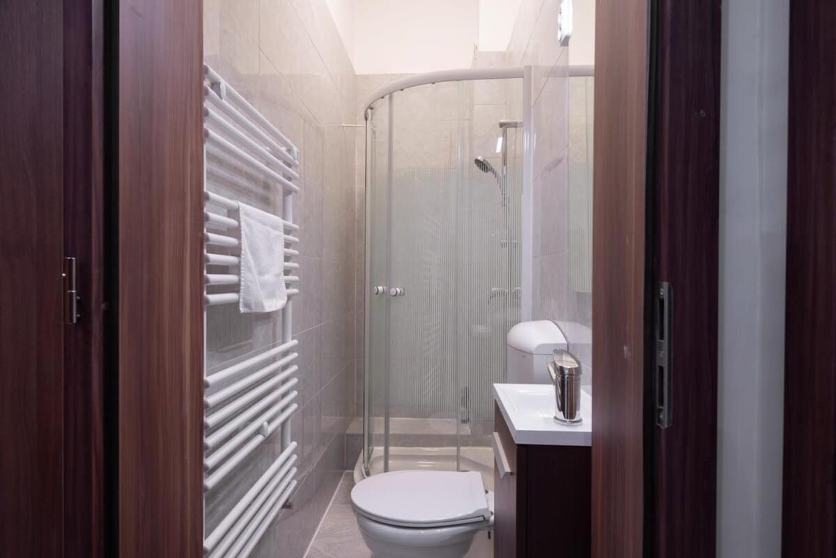 New Spacious At Superb Location * Budapest