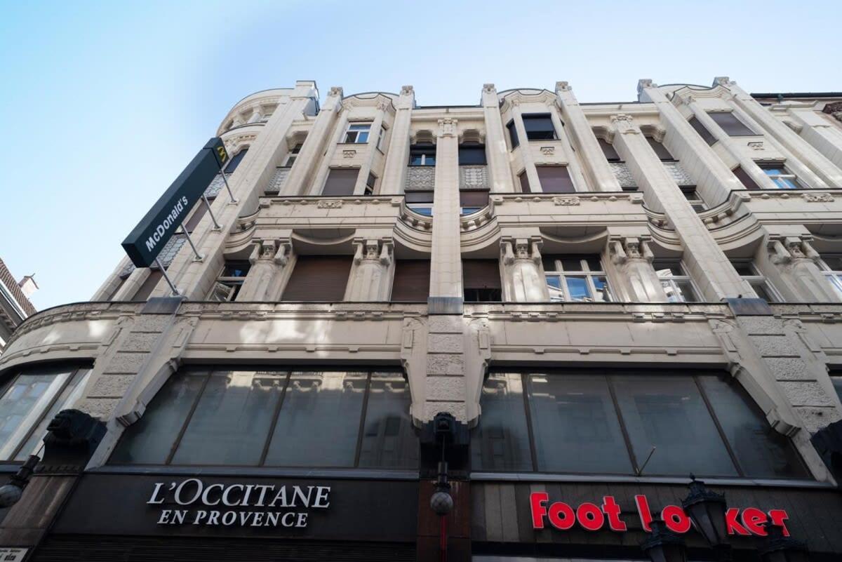 New Spacious At Superb Location Budapesta
